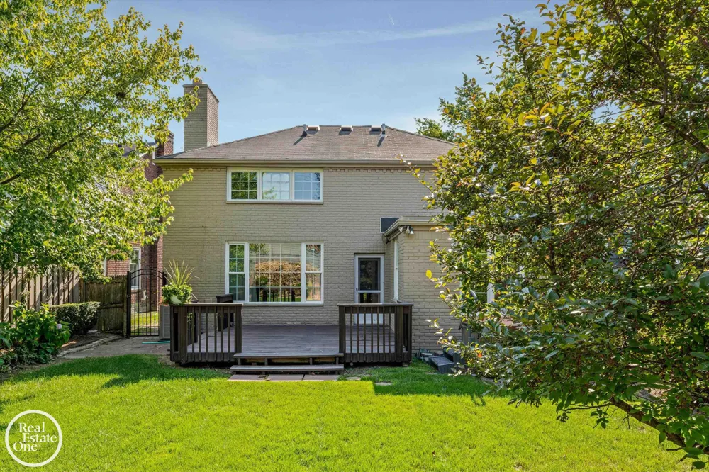 278 Fisher Road Grosse Pointe Farms City, MI 48230