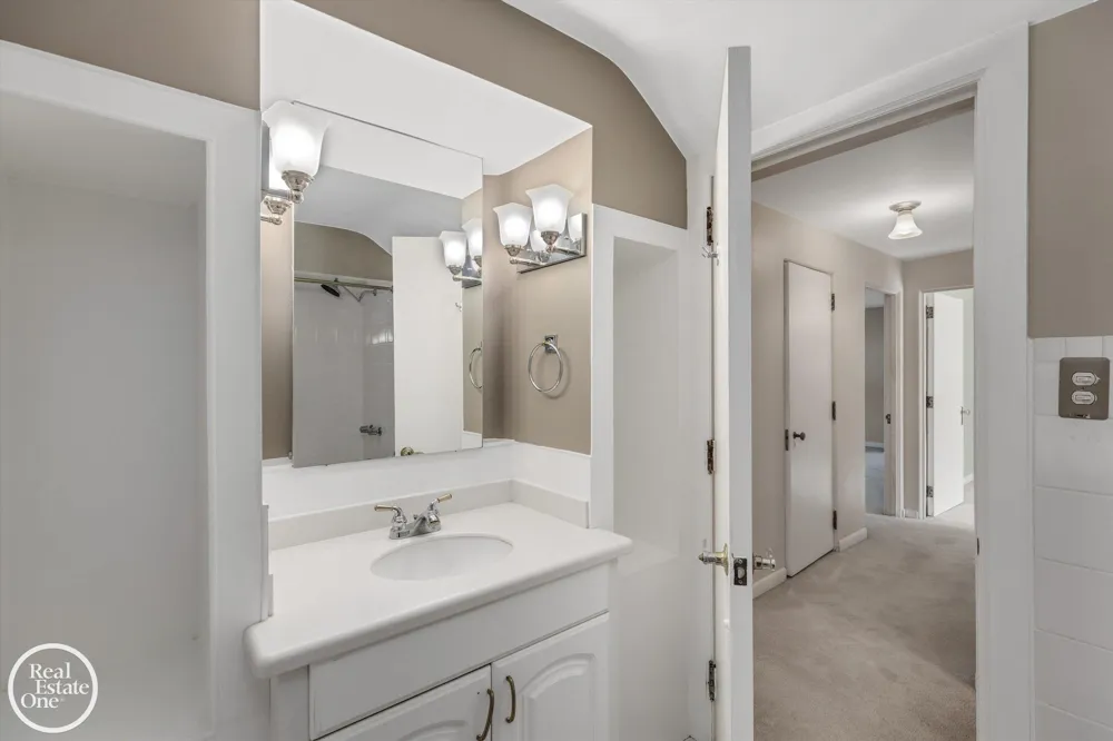278 Fisher Road Grosse Pointe Farms City, MI 48230