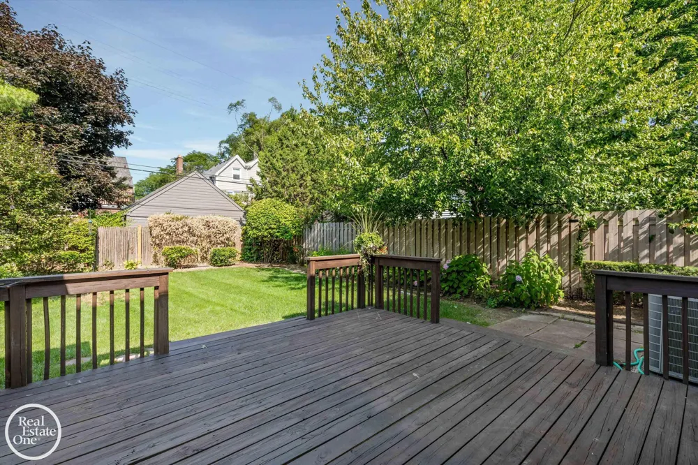 278 Fisher Road Grosse Pointe Farms City, MI 48230
