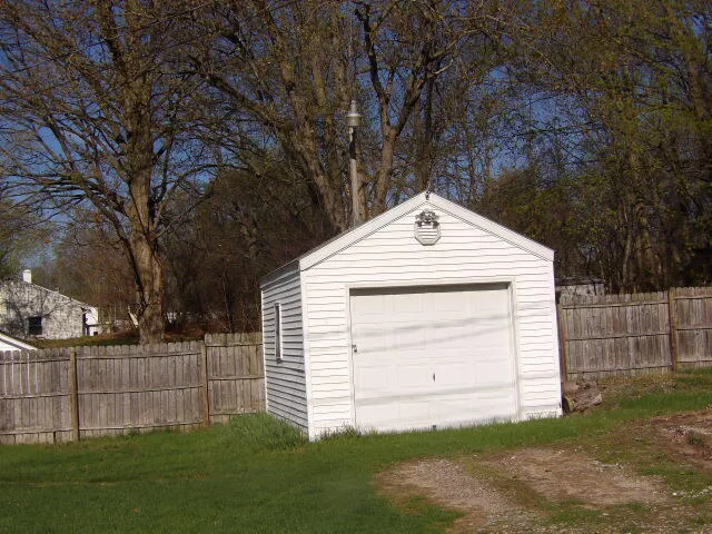 39 Troy Street Battle Creek City, MI 49037