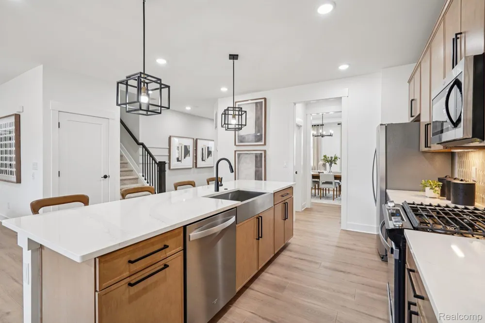 2843 Strobel Wixom City, MI 48393
