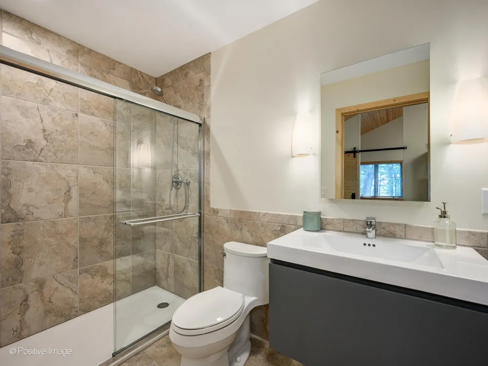 13670 Cottonwood Lane Chikaming Township, MI 49115