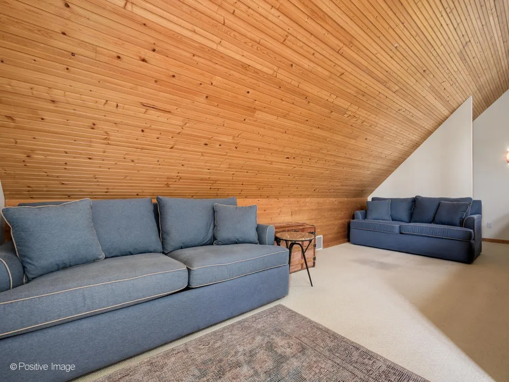 13670 Cottonwood Lane Chikaming Township, MI 49115