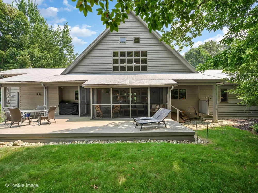 13670 Cottonwood Lane Chikaming Township, MI 49115
