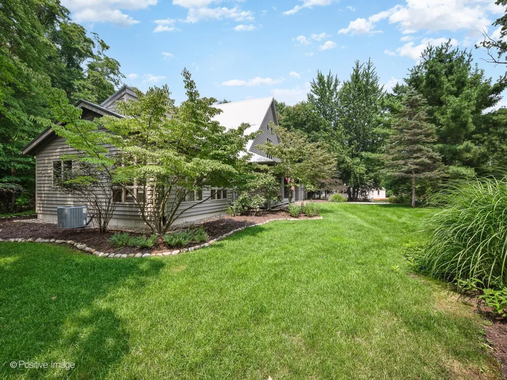13670 Cottonwood Lane Chikaming Township, MI 49115