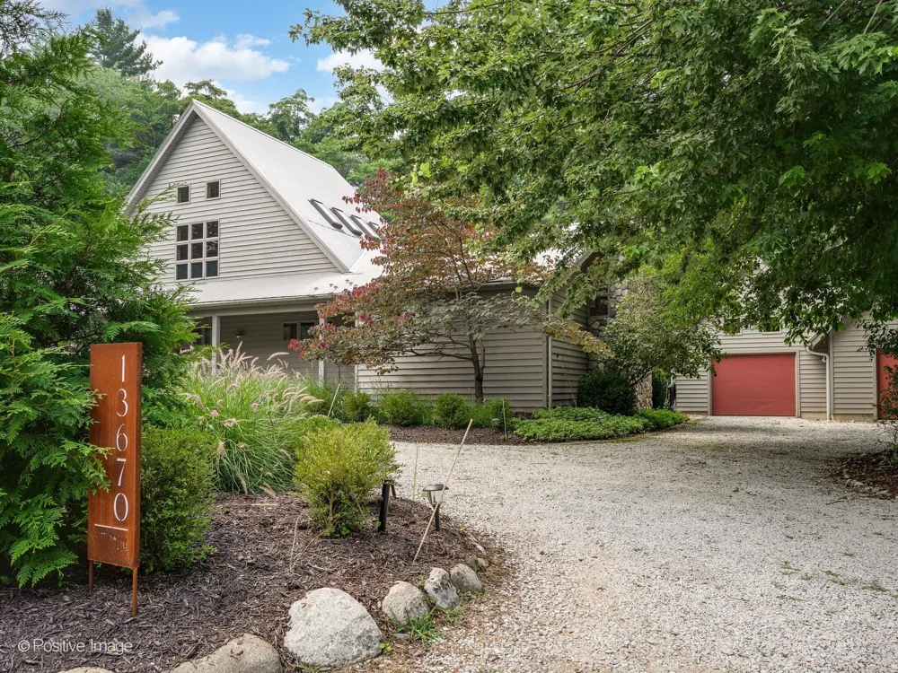 13670 Cottonwood Lane Chikaming Township, MI 49115