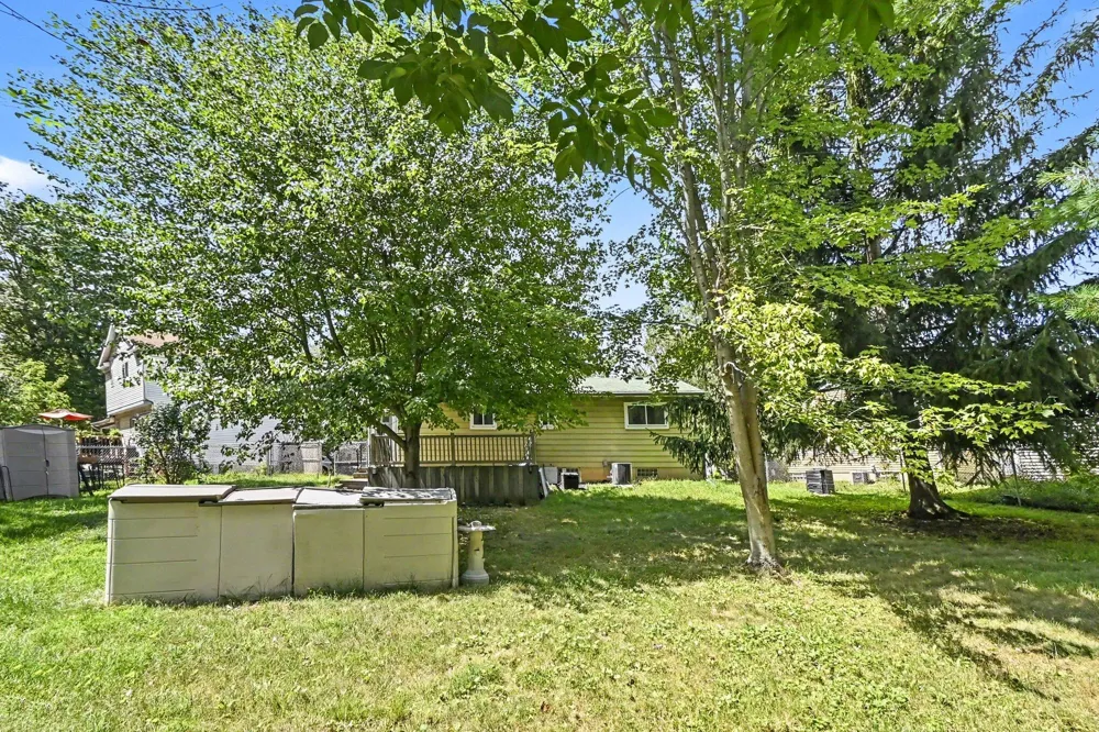 234 Trinity Circle Lansing City, MI 48911