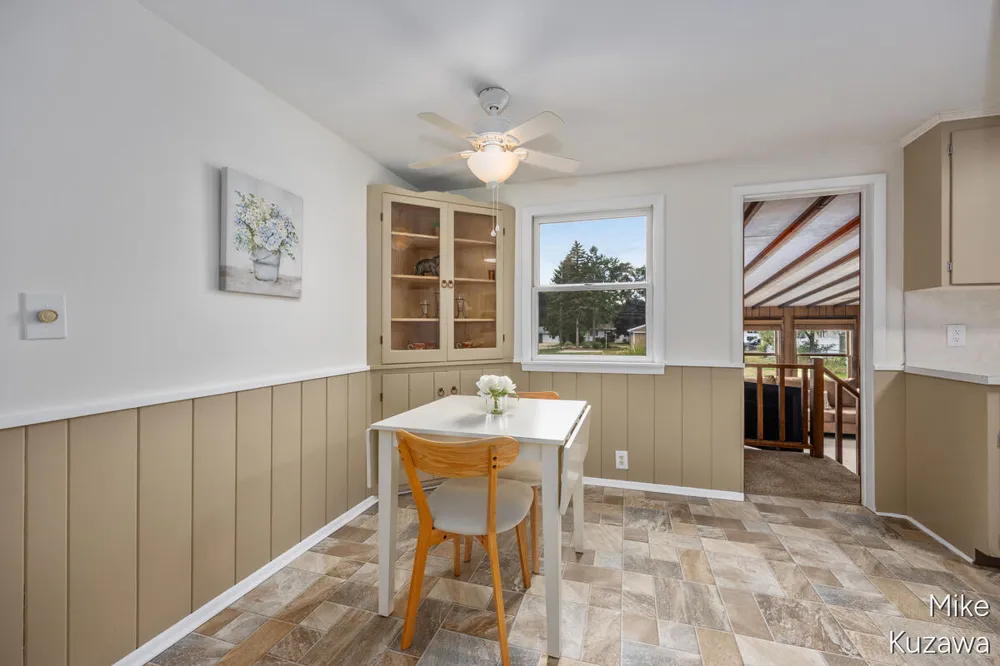 3901 Suburban Shores Drive NE Plainfield Charter Township, MI 49525