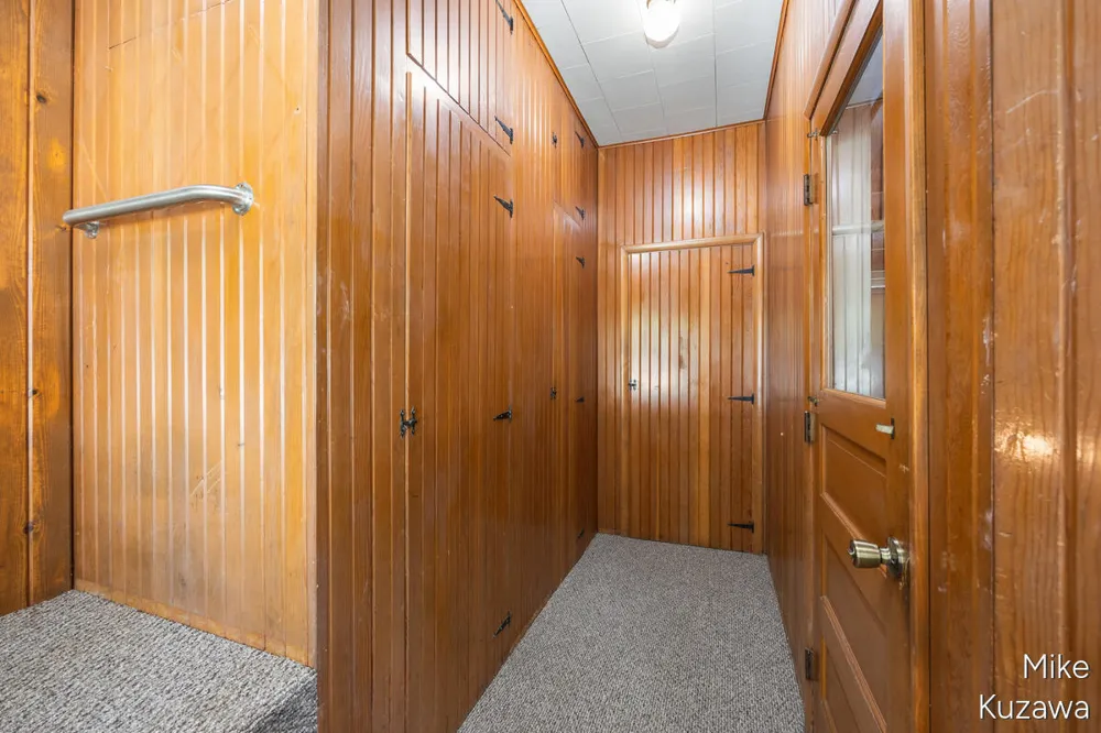 3901 Suburban Shores Drive NE Plainfield Charter Township, MI 49525