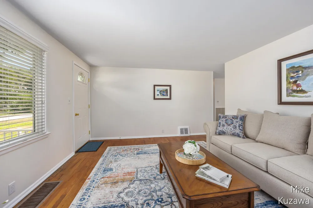 3901 Suburban Shores Drive NE Plainfield Charter Township, MI 49525