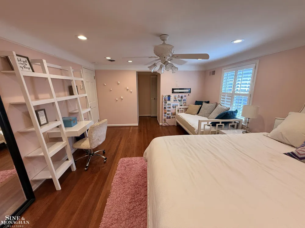 67 Stanton Lane Grosse Pointe Farms City, MI 48236