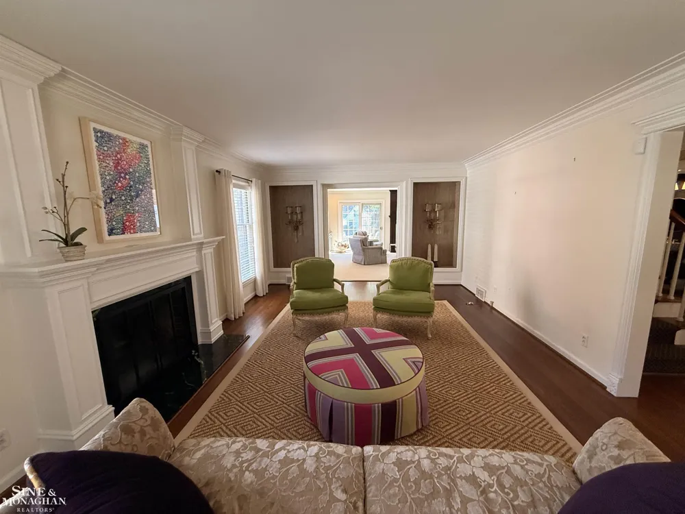 67 Stanton Lane Grosse Pointe Farms City, MI 48236
