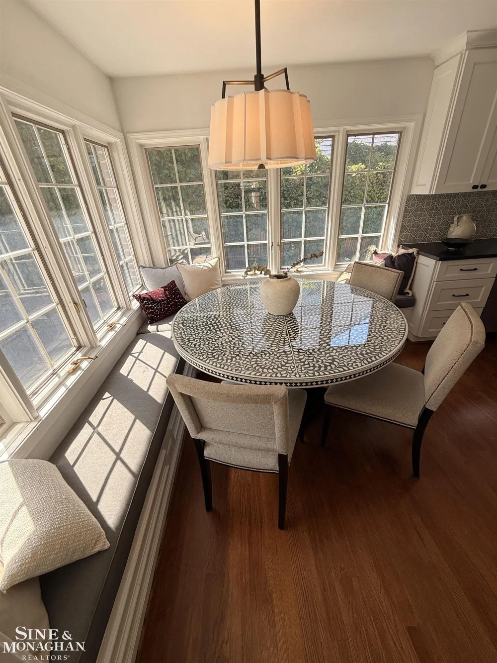 67 Stanton Lane Grosse Pointe Farms City, MI 48236