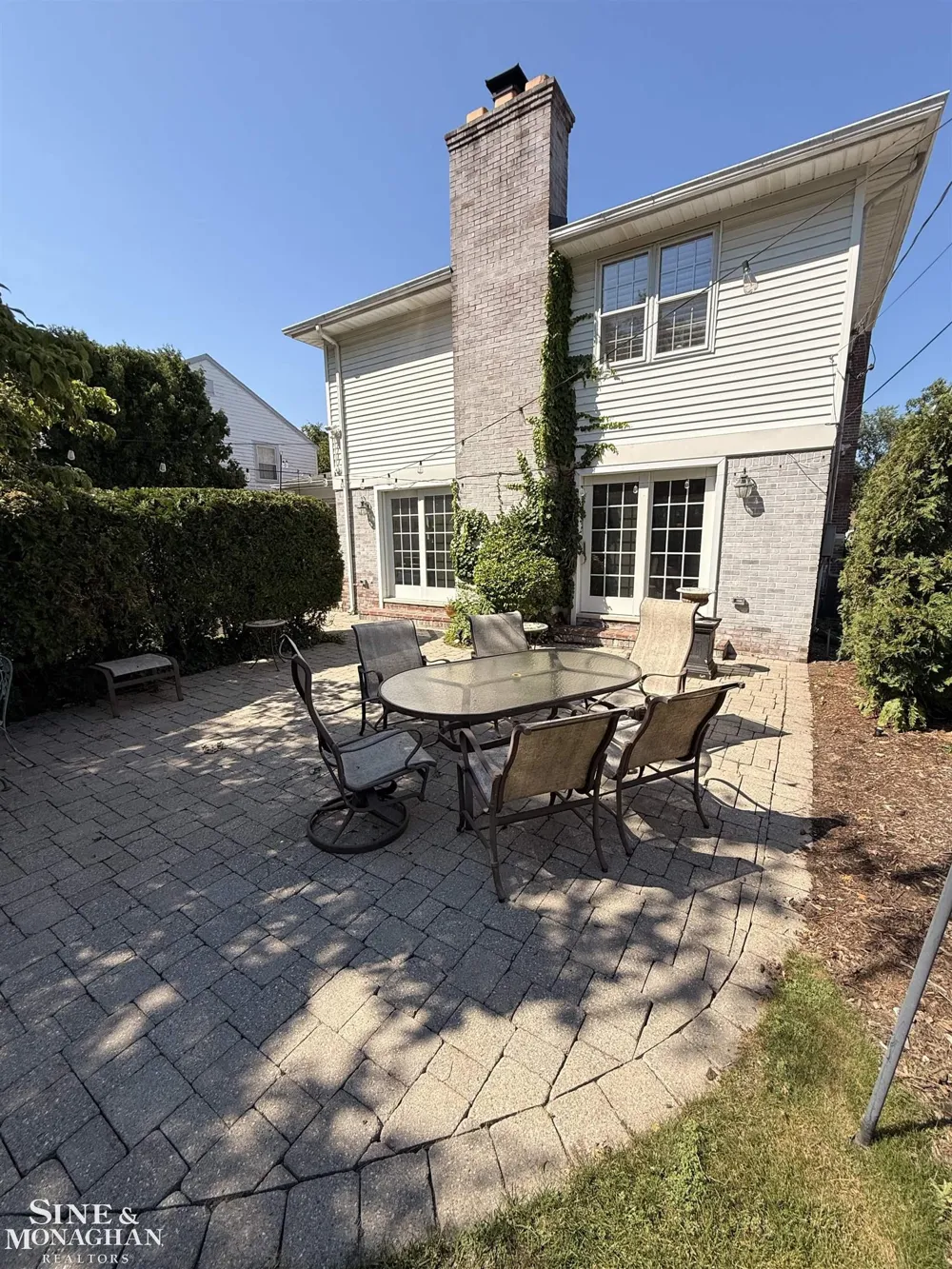 67 Stanton Lane Grosse Pointe Farms City, MI 48236