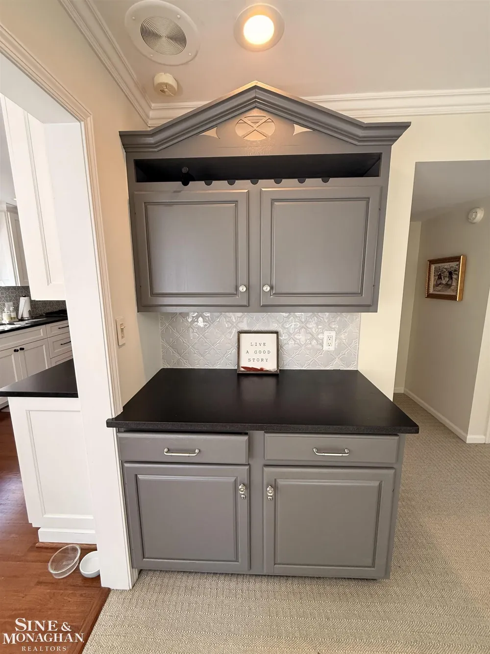 67 Stanton Lane Grosse Pointe Farms City, MI 48236
