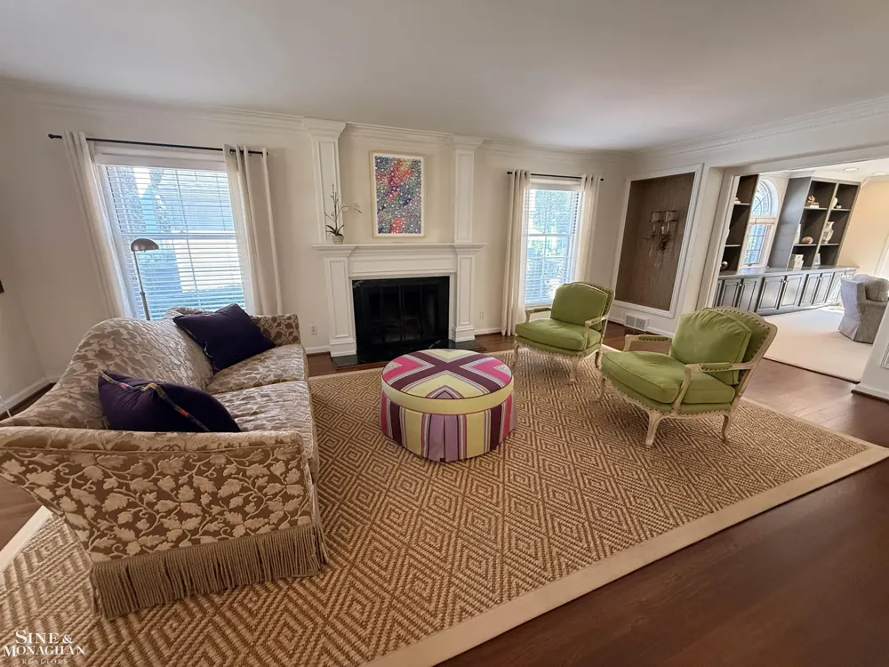 67 Stanton Lane Grosse Pointe Farms City, MI 48236