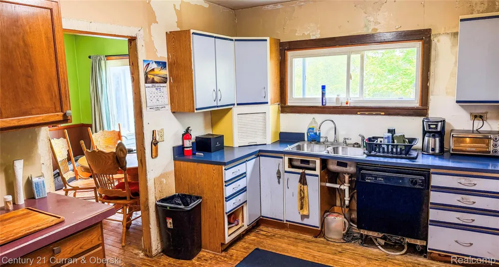 209 S Fifth Street Roscommon Village, MI 48653