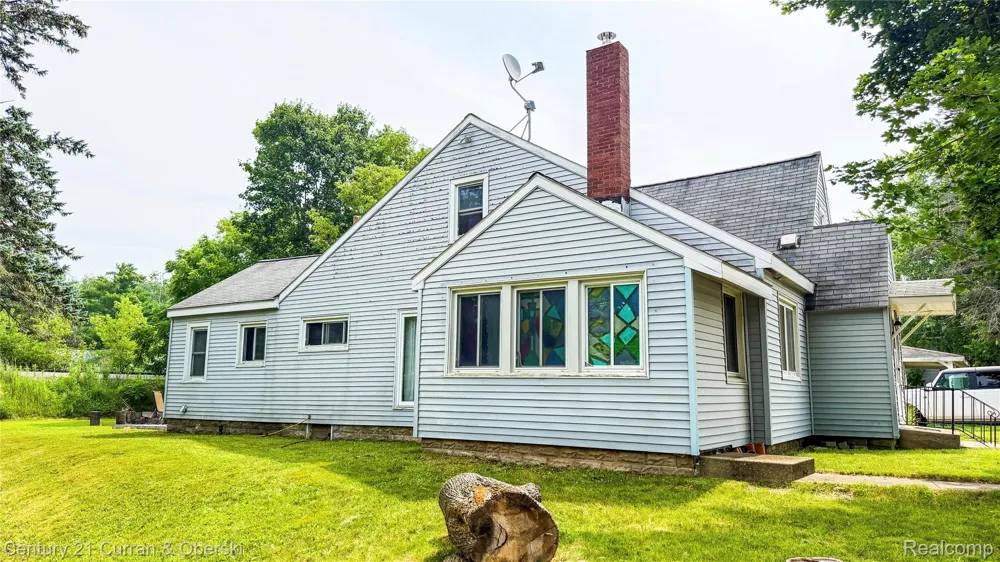 209 S Fifth Street Roscommon Village, MI 48653