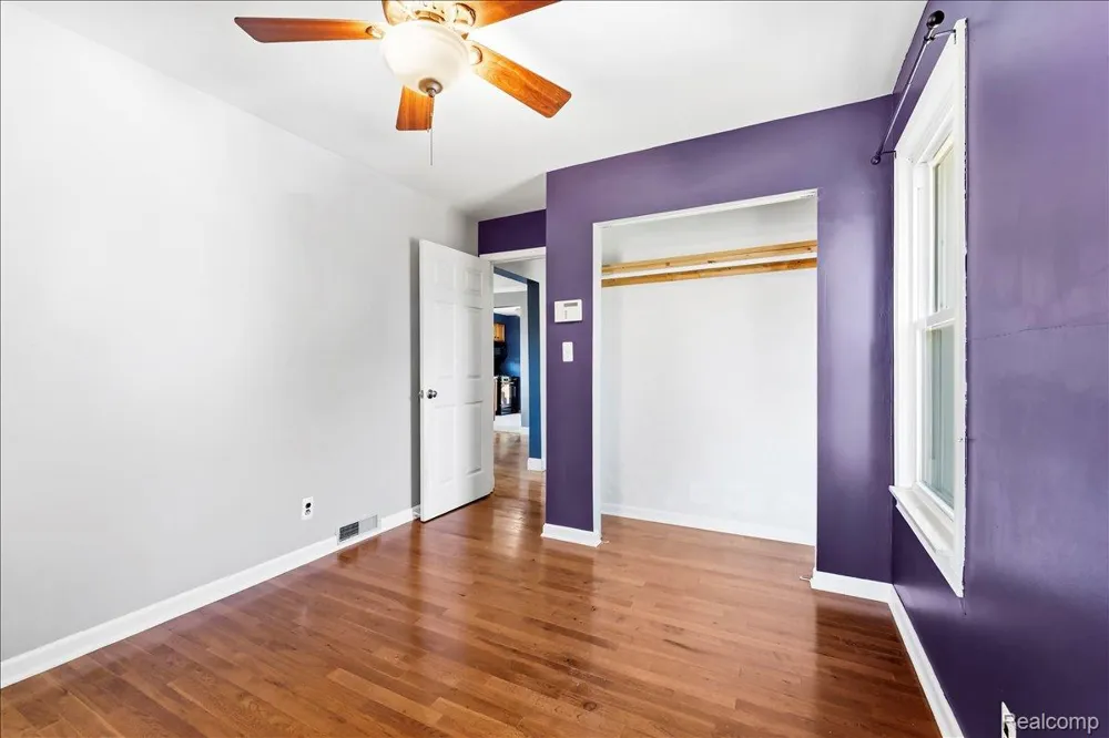 34868 W Jefferson Avenue Brownstown Charter Township, MI 48173