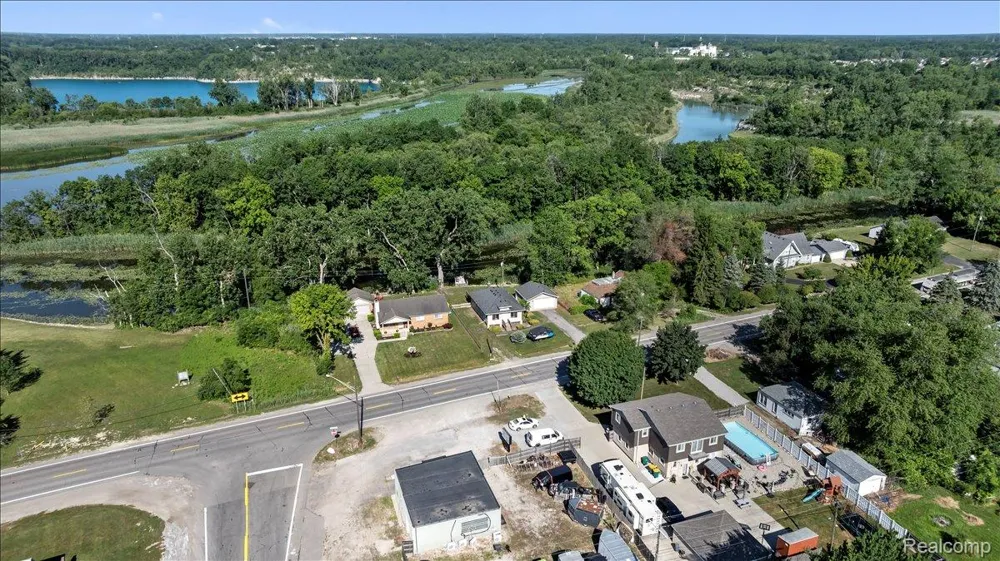 34868 W Jefferson Avenue Brownstown Charter Township, MI 48173