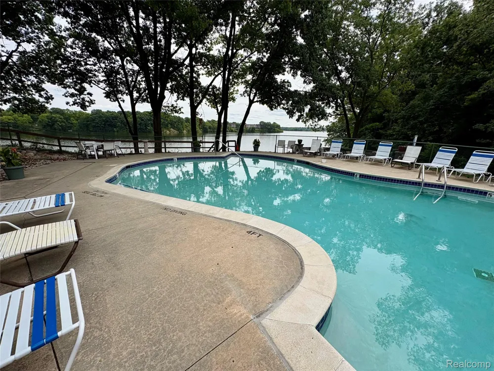 1736 Grove Road #102 York Charter Township, MI 48198