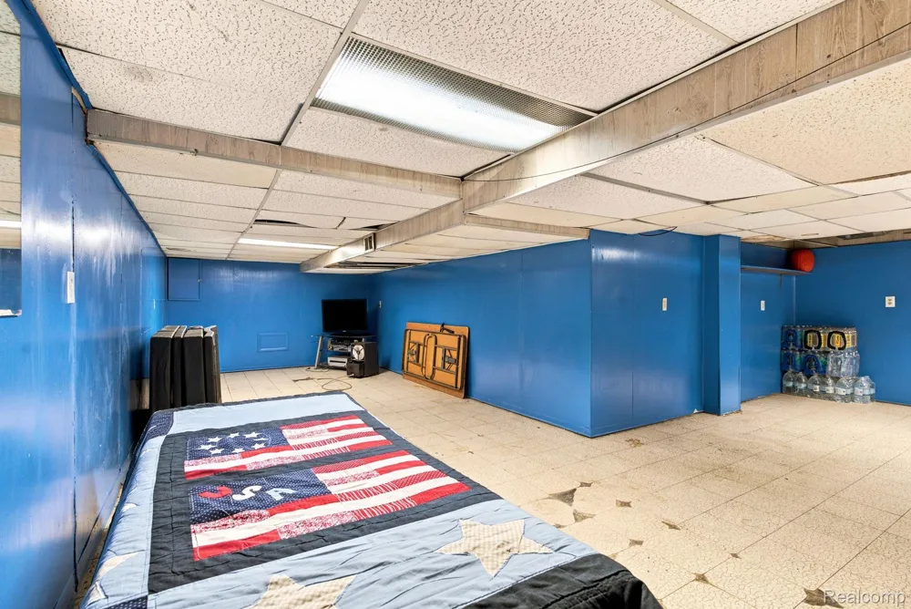 17900 Woodridge Drive Brownstown Charter Township, MI 48193