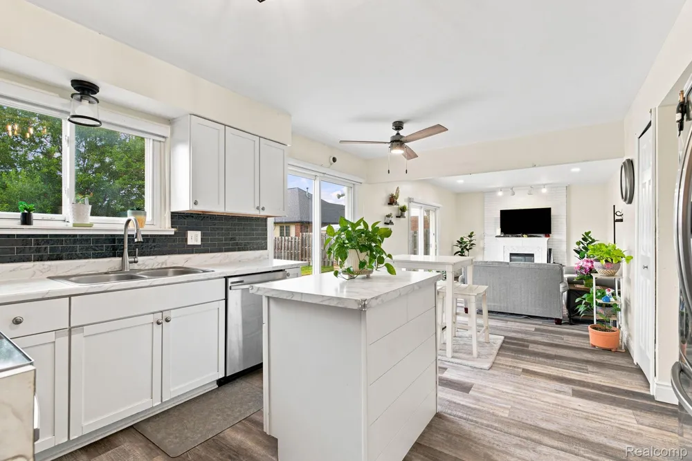 17900 Woodridge Drive Brownstown Charter Township, MI 48193