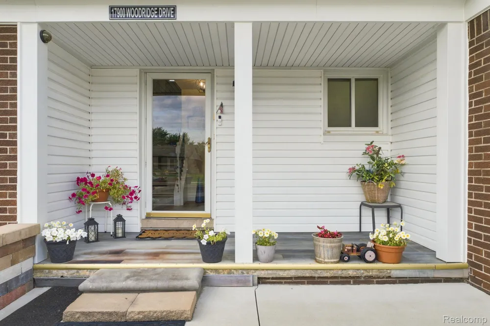 17900 Woodridge Drive Brownstown Charter Township, MI 48193