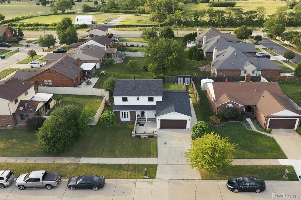 17900 Woodridge Drive Brownstown Charter Township, MI 48193