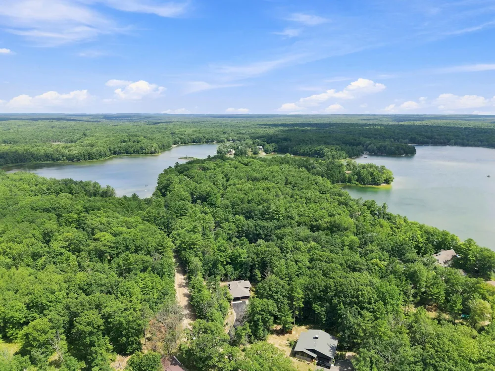 5346 Trager Road East Bay Township, MI 49696