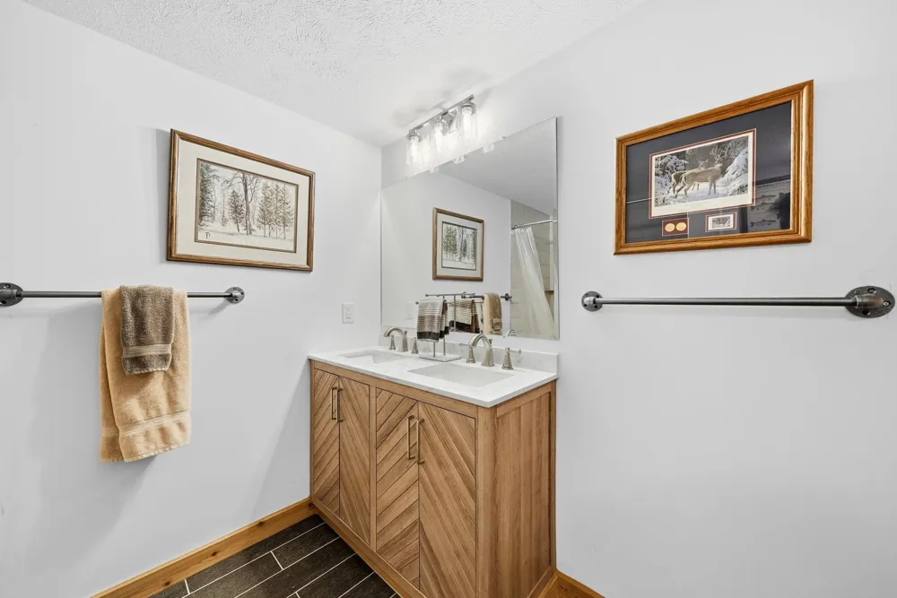 5346 Trager Road East Bay Township, MI 49696