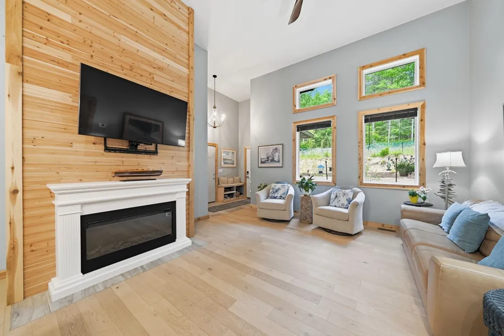 5346 Trager Road East Bay Township, MI 49696