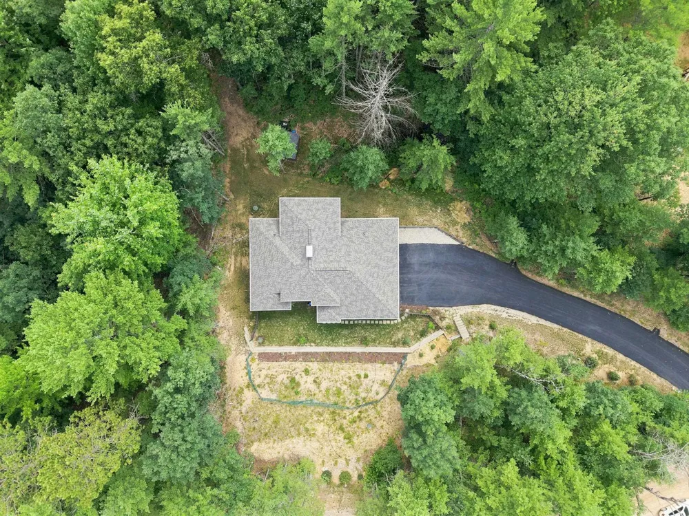 5346 Trager Road East Bay Township, MI 49696
