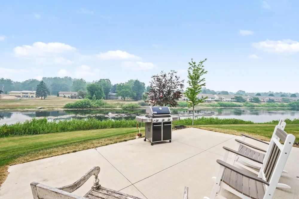 2887 Isle Grand Drive Plainfield Charter Township, MI 49306