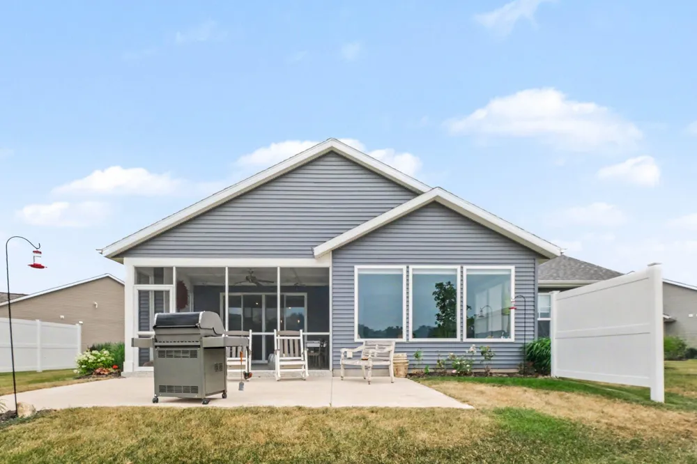 2887 Isle Grand Drive Plainfield Charter Township, MI 49306