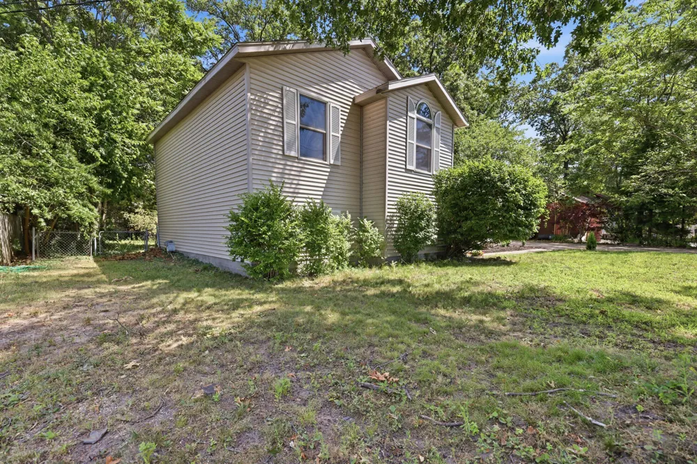 2046 Roberts Road Muskegon Charter Township, MI 49445
