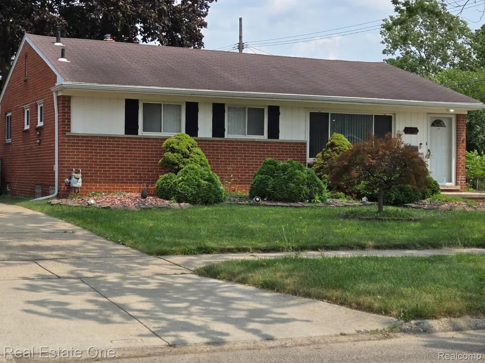 12730 Columbia Street W Redford Charter Township, MI 48239