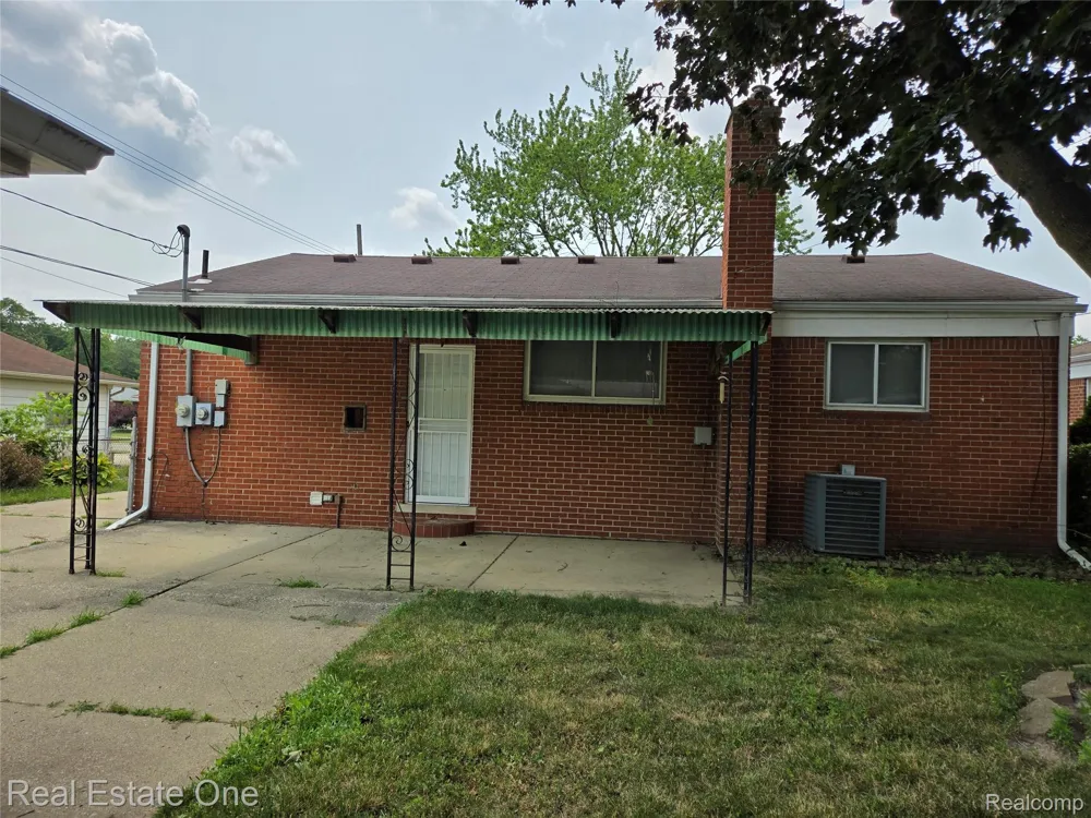12730 Columbia Street W Redford Charter Township, MI 48239