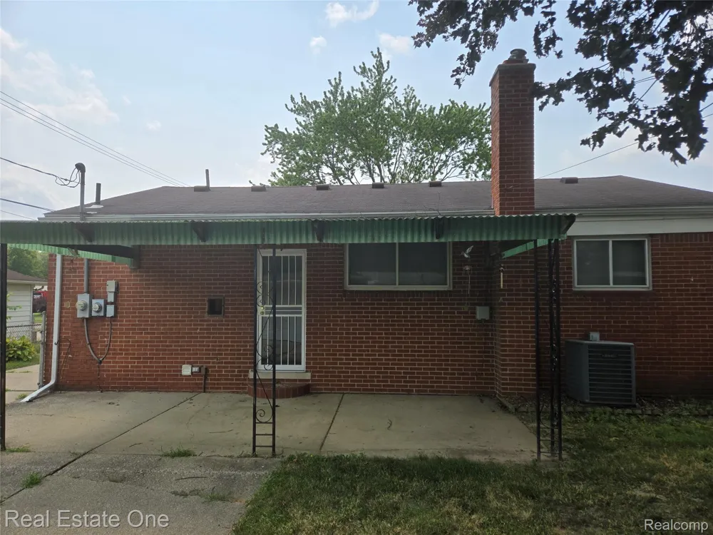 12730 Columbia Street W Redford Charter Township, MI 48239