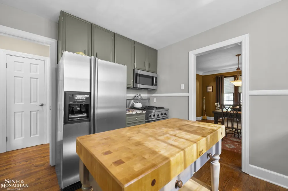 245 Ridgemont Road Grosse Pointe Farms City, MI 48236