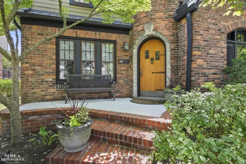 245 Ridgemont Road