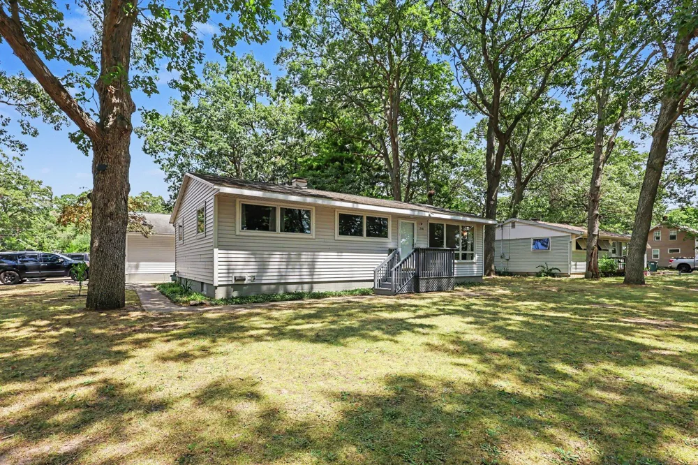 290 Eric Avenue Norton Shores City, MI 49444