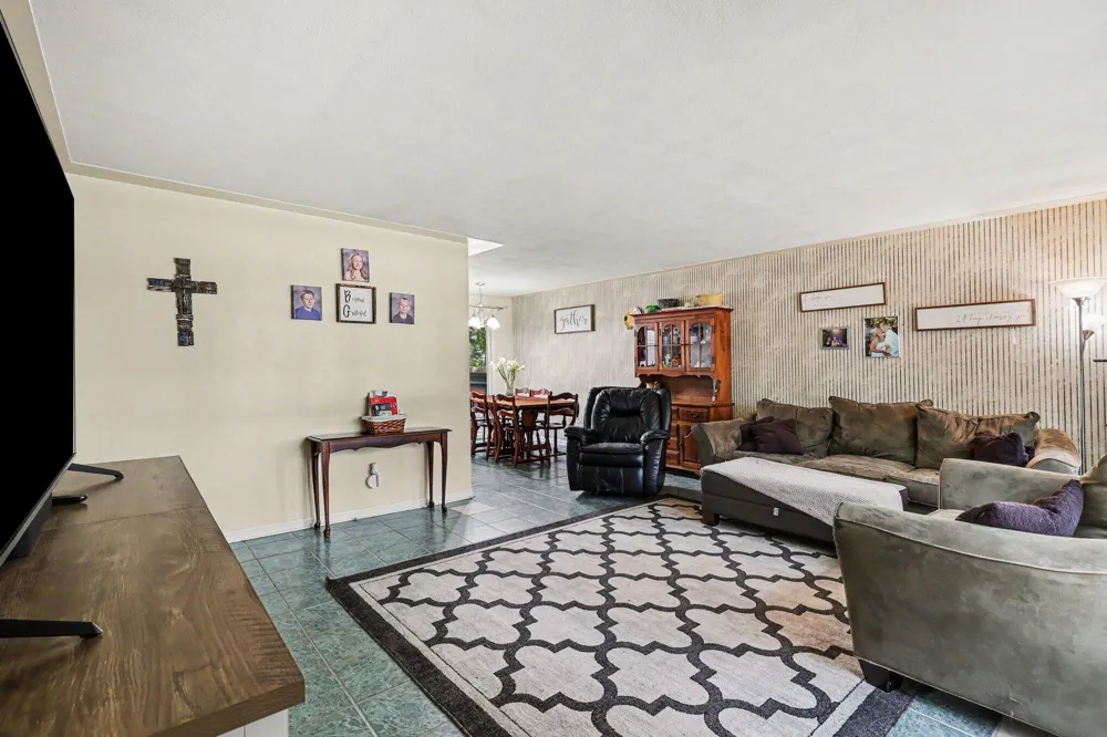 290 Eric Avenue Norton Shores City, MI 49444