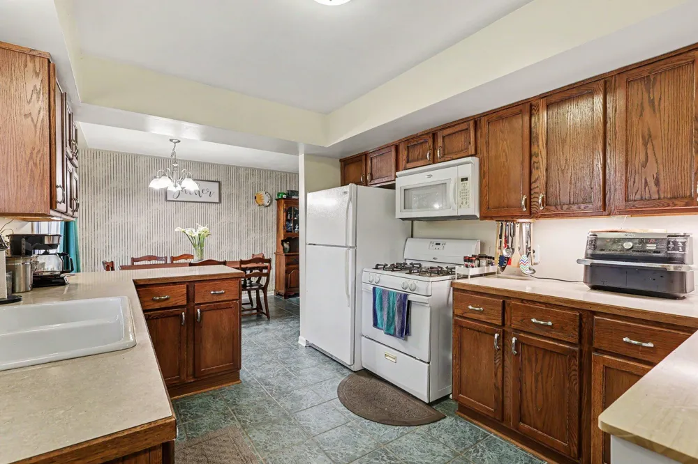 290 Eric Avenue Norton Shores City, MI 49444