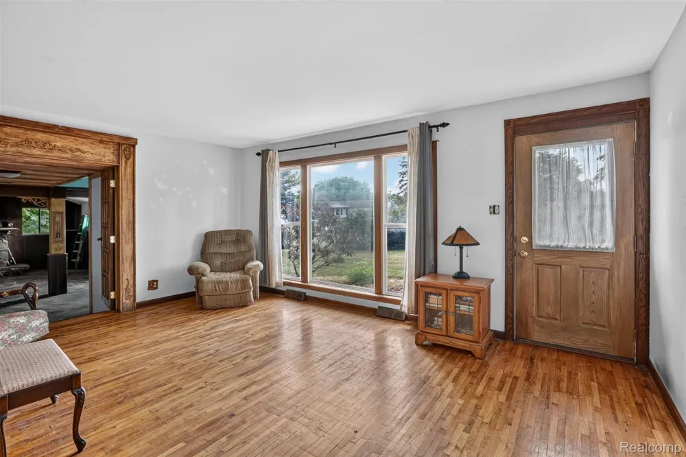 1279 E Burnside Road Deerfield Township, MI 48461