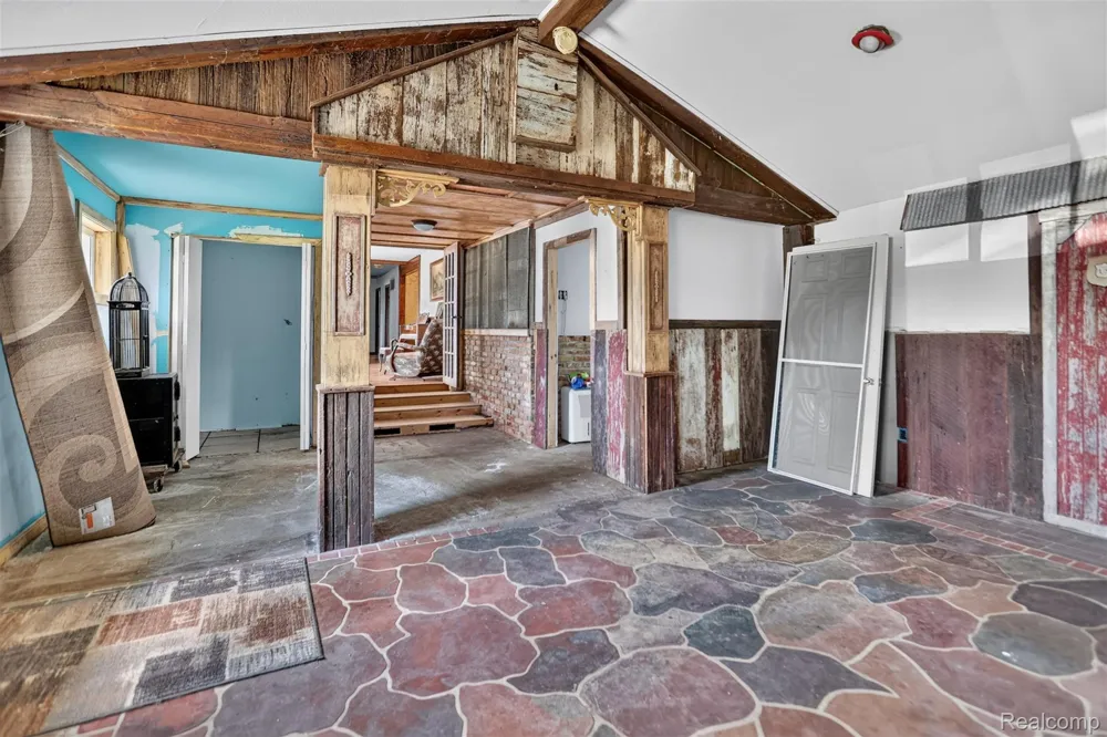 1279 E Burnside Road Deerfield Township, MI 48461