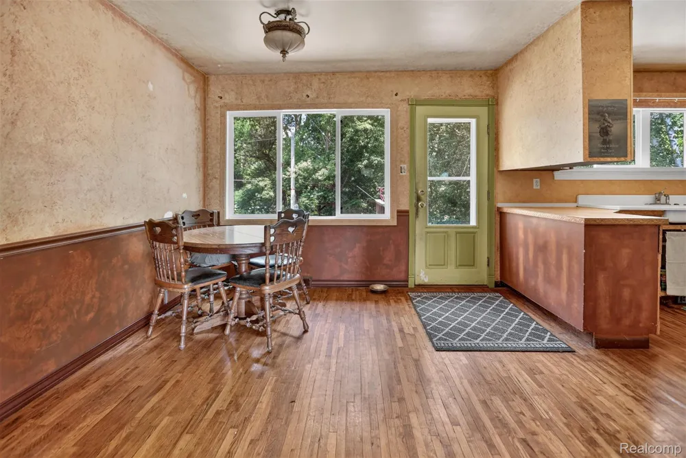 1279 E Burnside Road Deerfield Township, MI 48461