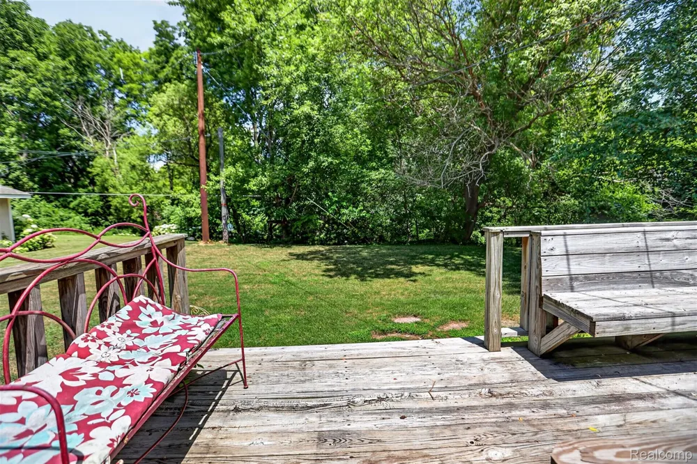 1279 E Burnside Road Deerfield Township, MI 48461