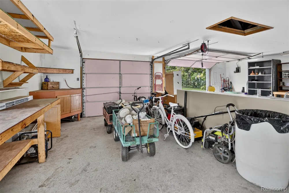 1279 E Burnside Road Deerfield Township, MI 48461
