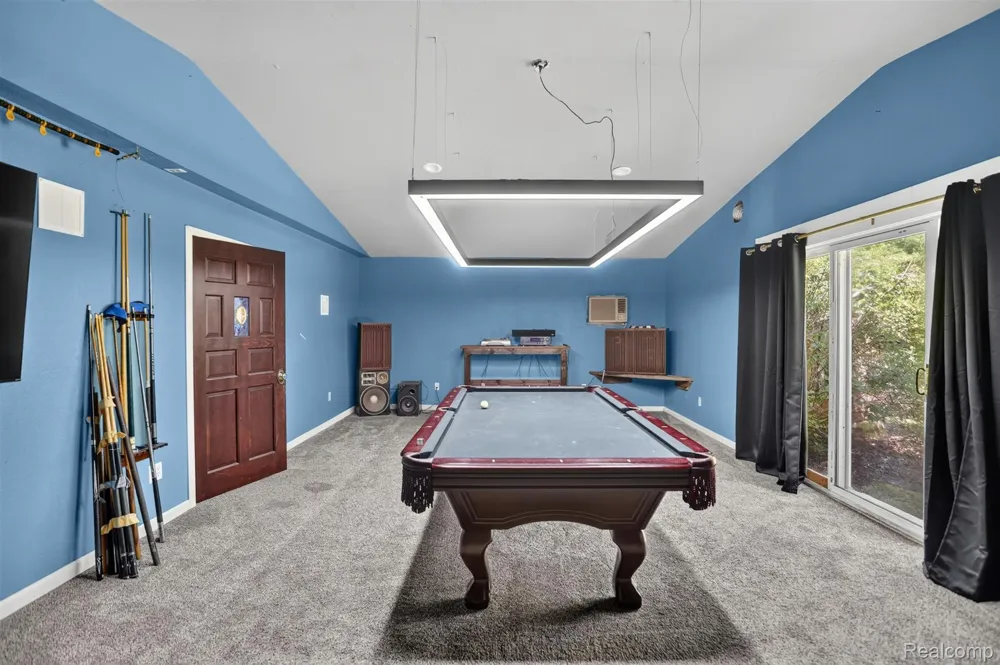 1279 E Burnside Road Deerfield Township, MI 48461